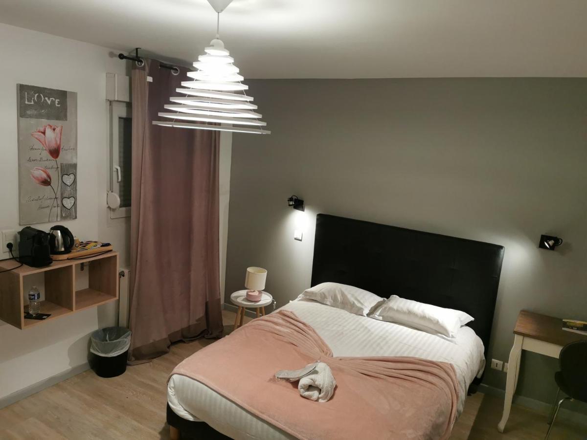 Logis Hotel- Restaurant La Haie Des Vignes Seminaires Et Evenementiel 얼레인 외부 사진