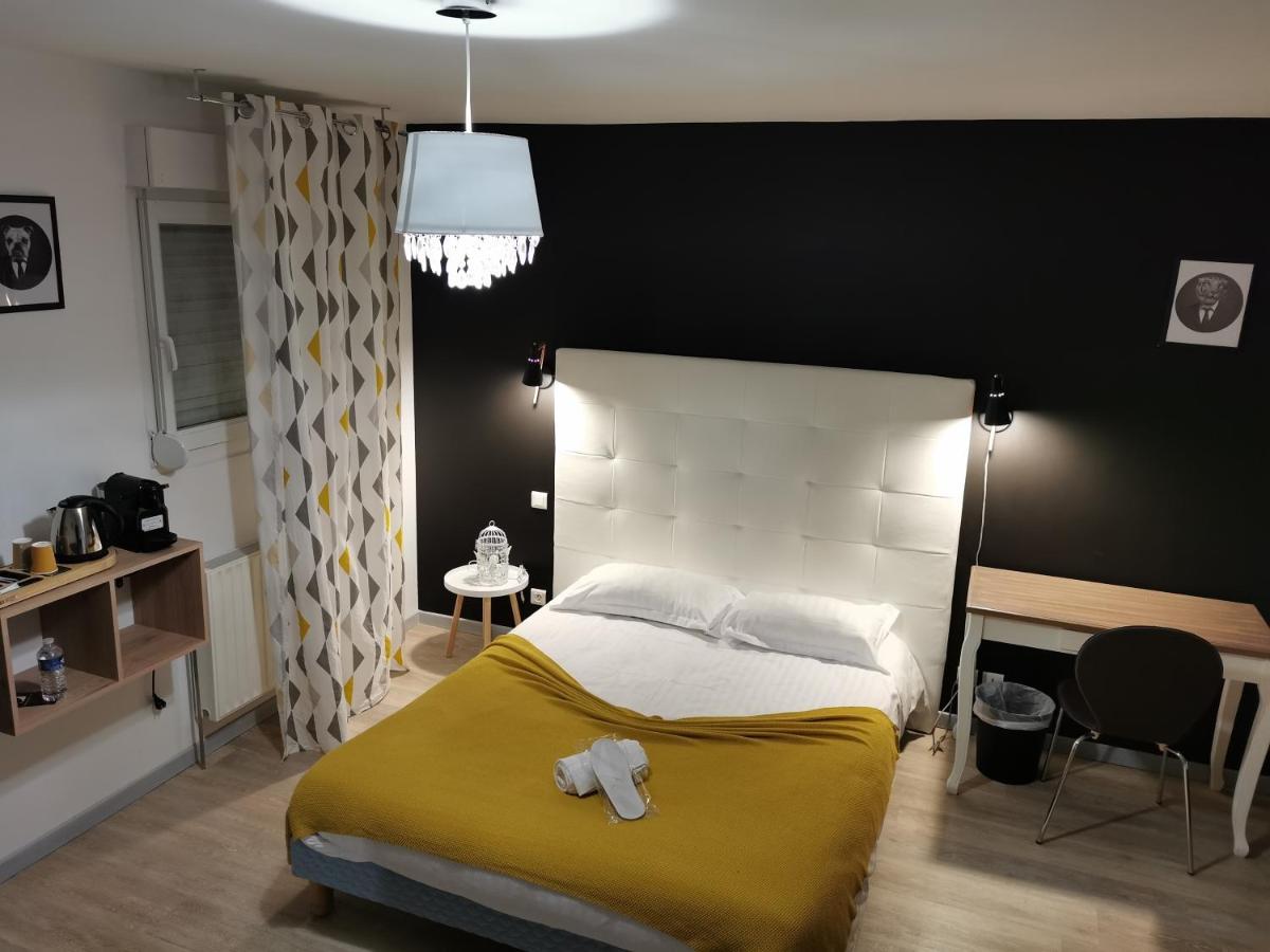 Logis Hotel- Restaurant La Haie Des Vignes Seminaires Et Evenementiel 얼레인 외부 사진