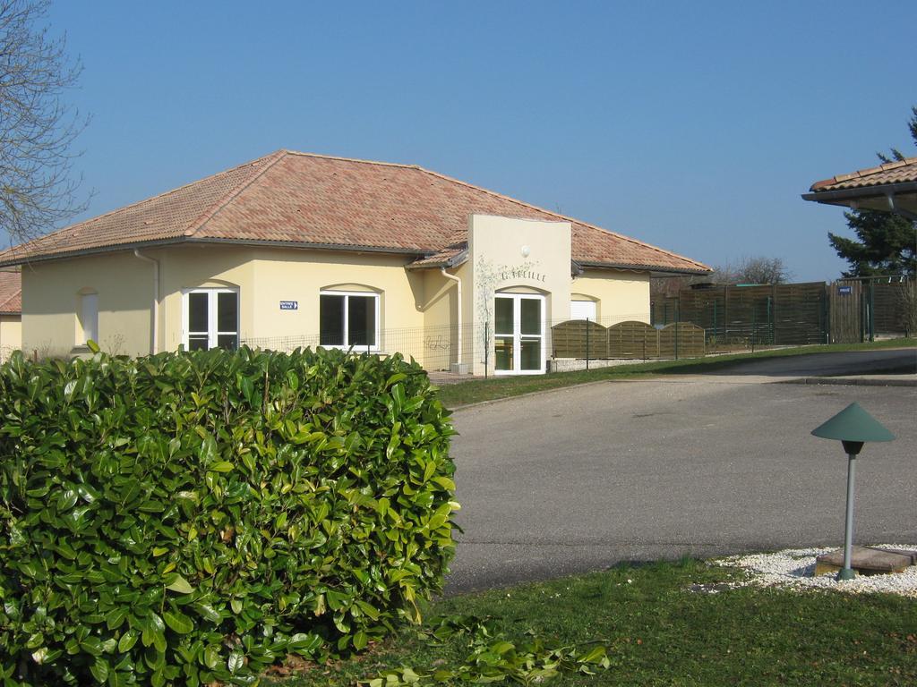 Logis Hotel- Restaurant La Haie Des Vignes Seminaires Et Evenementiel 얼레인 외부 사진